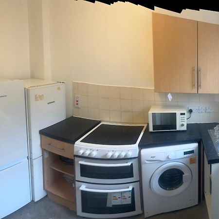 One Bedroom Apartment In Tower Bridge Road ロンドン エクステリア 写真