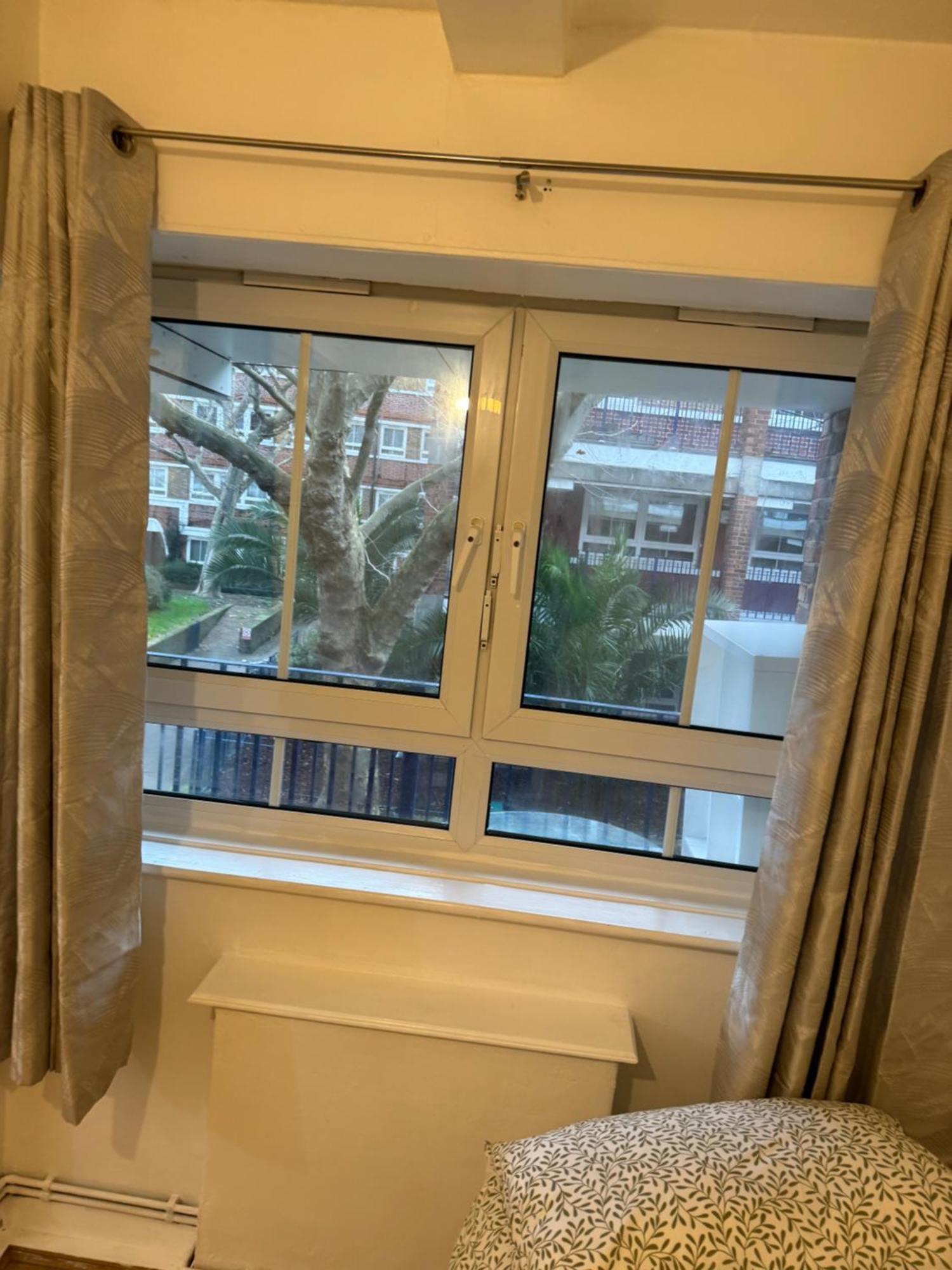 One Bedroom Apartment In Tower Bridge Road ロンドン エクステリア 写真